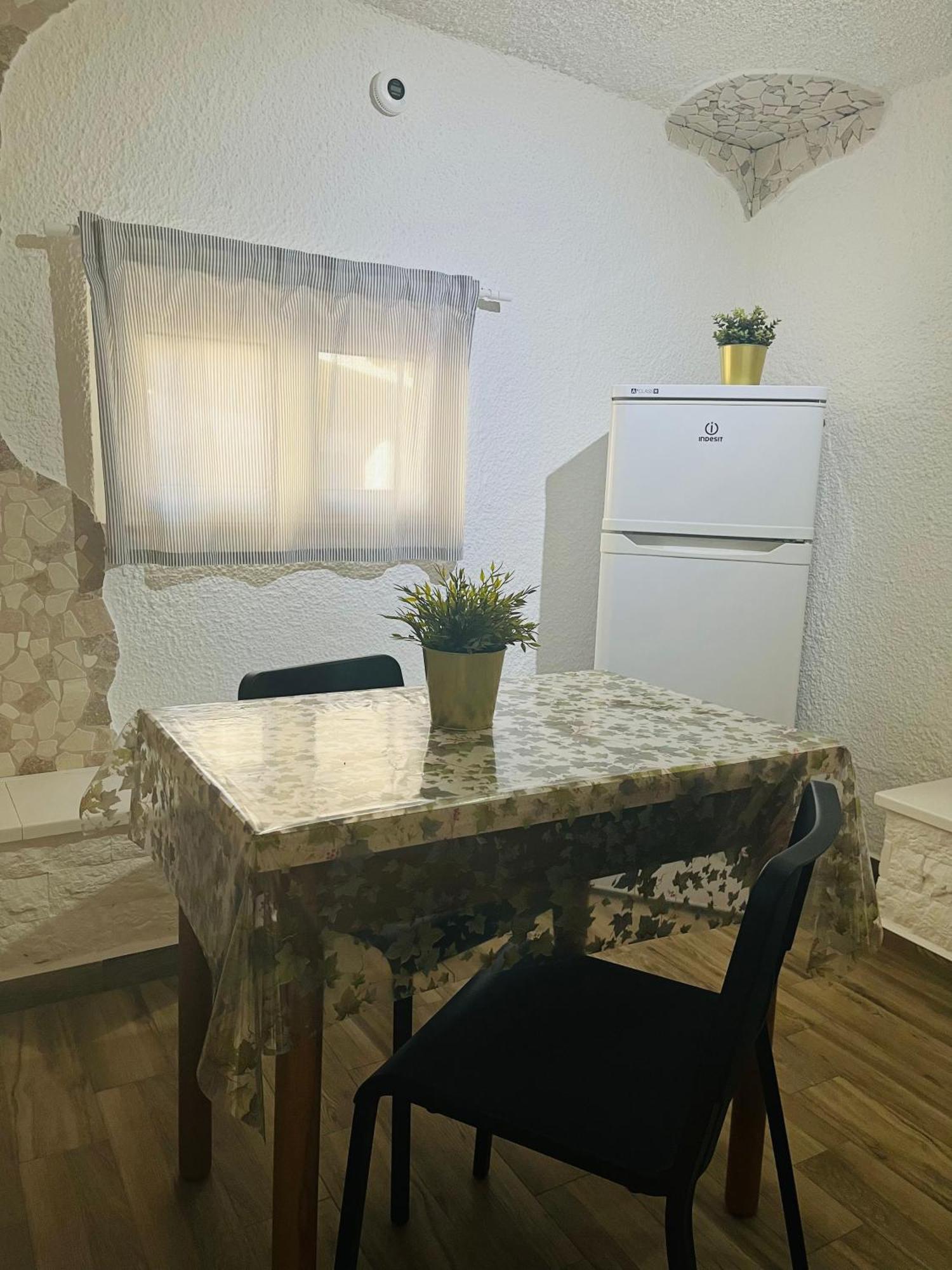 Bouganville Casa Vacanza Ambiente Climatizzato Con Wi Fi Pineto Extérieur photo