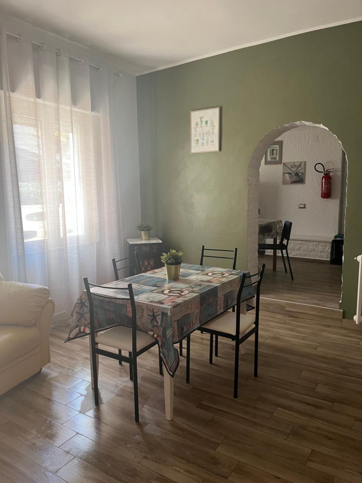 Bouganville Casa Vacanza Ambiente Climatizzato Con Wi Fi Pineto Extérieur photo