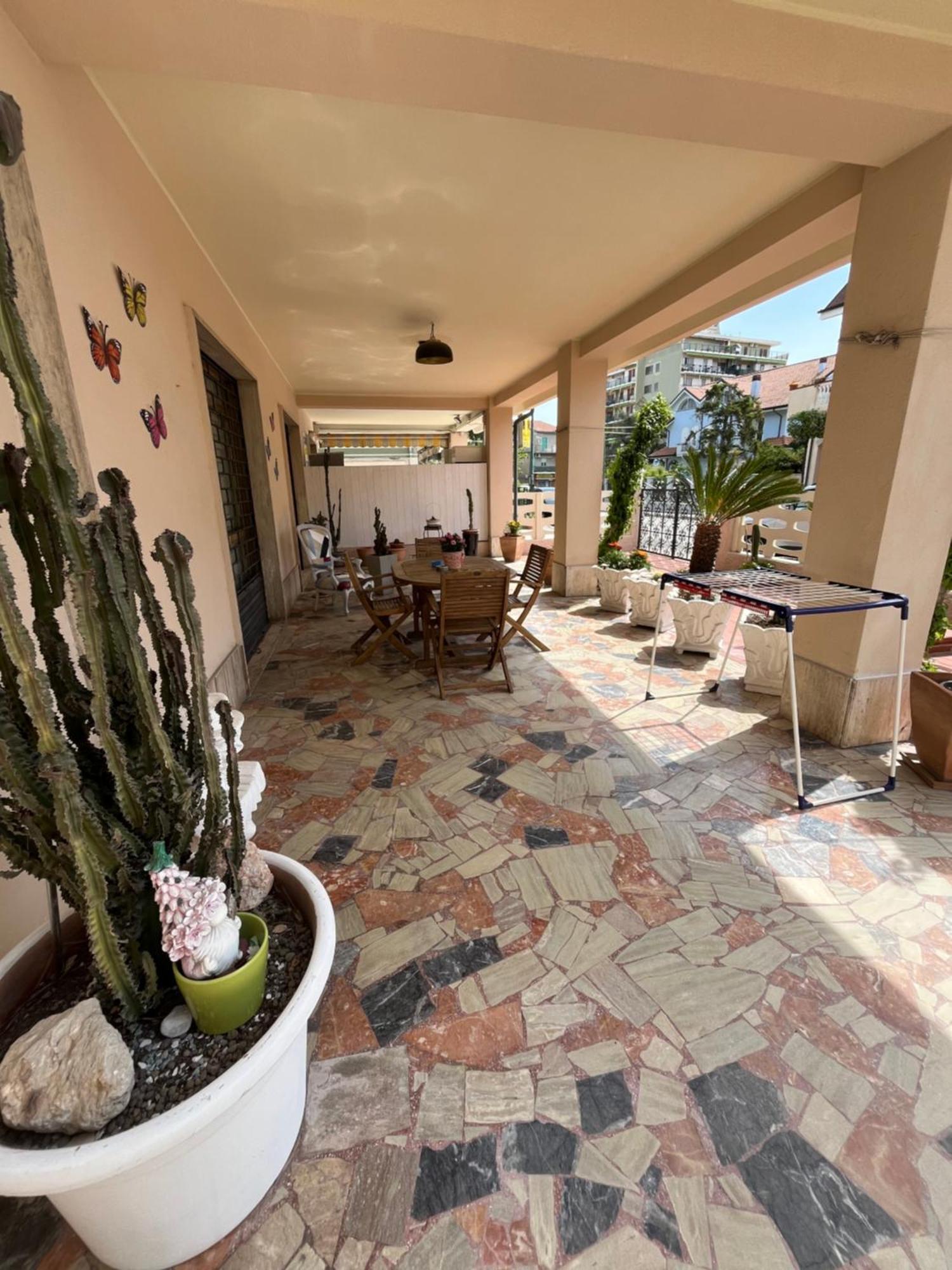 Bouganville Casa Vacanza Ambiente Climatizzato Con Wi Fi Pineto Extérieur photo